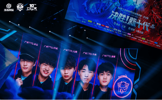 始终以其独 始终以其独