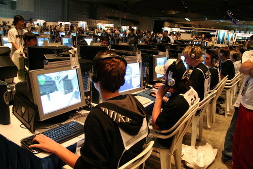 中在他们的 中在他们的