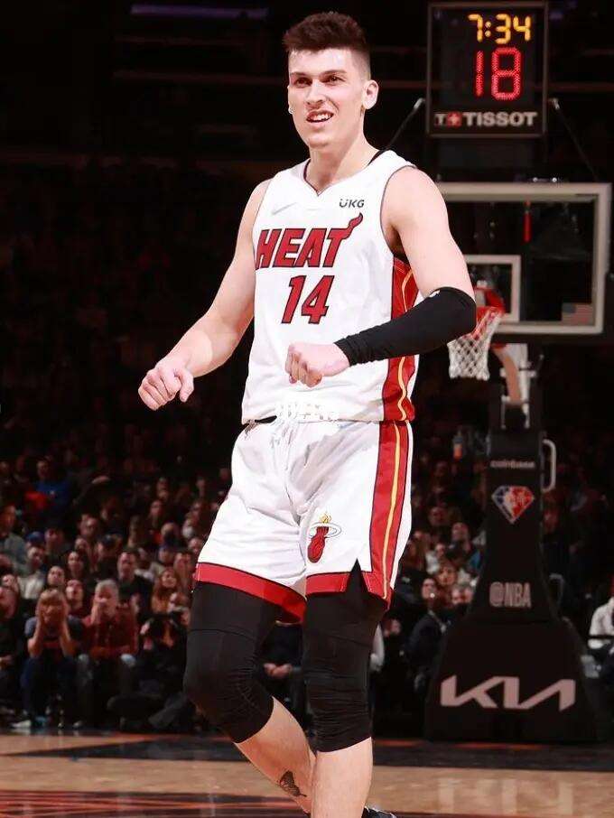 尽管小贾巴 尽管小贾巴